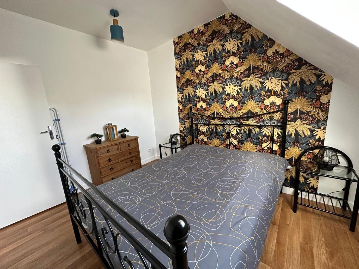 Appartement Au Centre Ville De Sens Ngoại thất bức ảnh